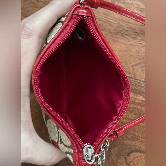 COACH Tan Signature Jacquard w/Gold Dot & Red Heart Set - Picture 6 of 10